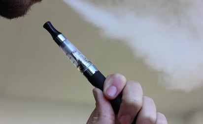 Veneno para cucarachas, una de las sustancias que se encontró en los vapeadores