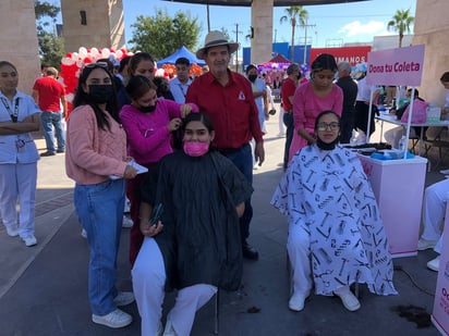 En Monclova mujeres deciden donar su cabello para personas con cáncer 