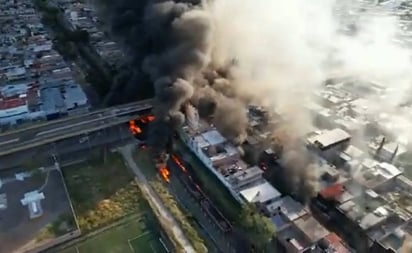  Videos: Las impresionantes imágenes tras explosión de pipa por choque en Aguascalientes