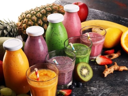 Fruta entera o en jugo natural: ¿Cuál es la mejor manera de consumir fruta?