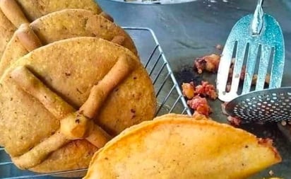 Gordimuerta, la fritanga de Día de Muertos