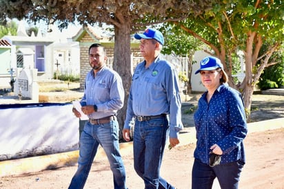 Mario Dávila avanza con limpieza en los panteones de Monclova