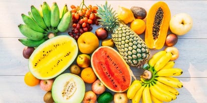 Estas son las frutas con menos azúcar que no conocías