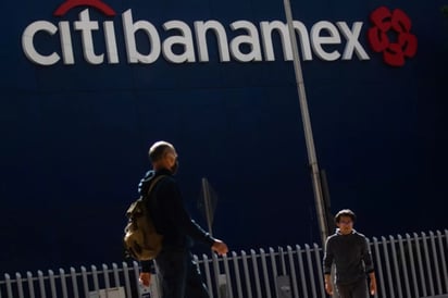 Larrea o Slim, ¿quién se quedará con citibanamex en México?