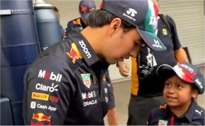 Las tiernas palabras de una niña a Checo Pérez previo al GP de México: 'Dios te bendiga'