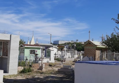 Panteones municipales casi listos para las visitas de los ciudadanos