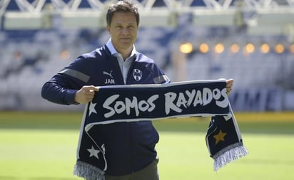 'Tato Noriega' fue presentado oficialmente como presidente de Rayados