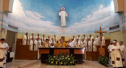 Obispo celebra sus 50 años de sacerdocio