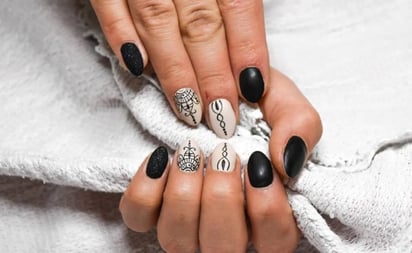 10 ideas originales de manicura francesa pero en color negro