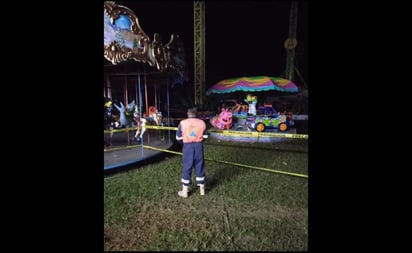 Desplome de juego mecánico deja 25 lesionados en feria de Teloloapan