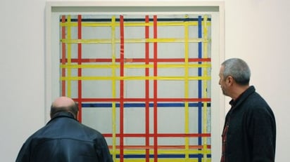 Museo descubre que un cuadro de Mondrian llevaba décadas colgado al revés