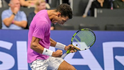 Auger Aliassime también conquista Basilea