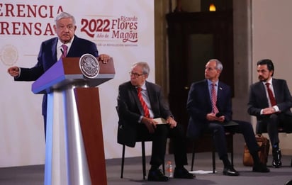 AMLO defiende investigación de caso Ayotzinapa