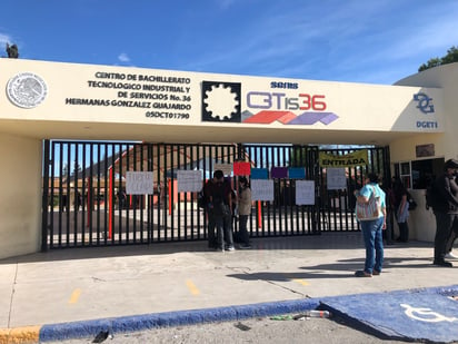 Alumno de CBTis 36 noquea a otro y lo deja inconsciente en Monclova