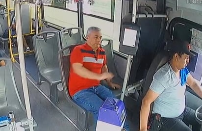 VIDEO: Chofer de transporte urbano se queda dormido al volante y mata a una persona en Hermosillo