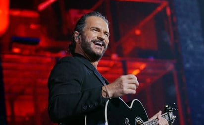 A qué se dedicaba Ricardo Arjona antes de la fama