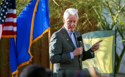 Bill Clinton llega al sur de Texas para apoyar a dos candidatos latinos