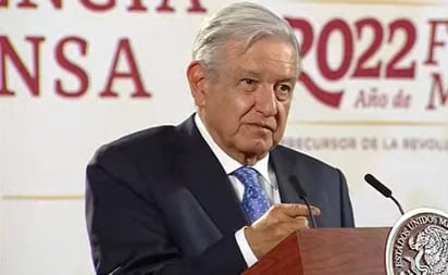 AMLO llama 'cretinos y corruptazos' a promotores de la marcha para 'defender al INE'