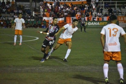 Club Calor de Monclova pierde el juego de 'ida' ante los Alebriges de Oaxaca por  2-1