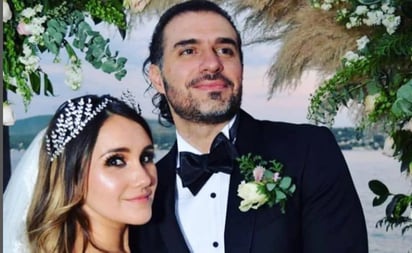 Dulce María y su esposo celebran tres años de amor con románticos mensajes