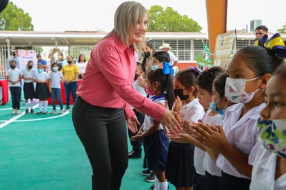 Quedan 250 mil para el programa 'Éntrale a la Educación Peso a Peso'