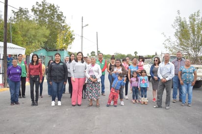 Nava entregó obra de pavimentación en la calle Chihuahua