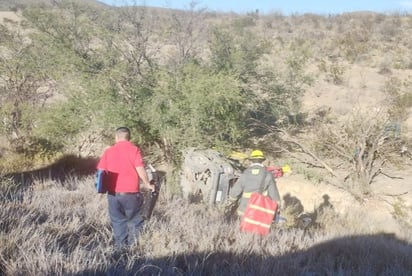 Cuatro mujeres mueren tras volcadura en la carretera a Monclova