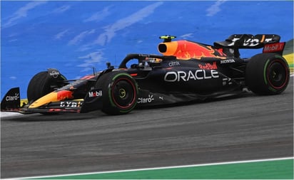 Checo Pérez termina quinto en la carrera sprint del GP de Brasil; Russell fue el ganador