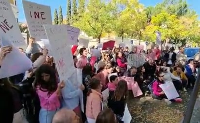 Se solidarizan en el mundo con la marcha del INE en México; VIDEOS