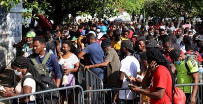 Caravana migrante alista su salida de Tapachula hacia EU