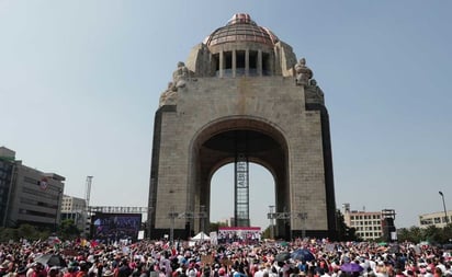 Discurso íntegro de José Woldenberg en el monumento a la Revolución durante la marcha en defensa del INE