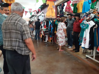 Locatarios del Mercado de Piedras Negras se ponen al corriente en las rentas 