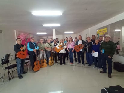 Imparte DIF Monclova BIDA a adultos mayores 