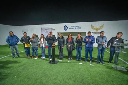 El municipio entrega alumbrado en cancha del Tecnológico