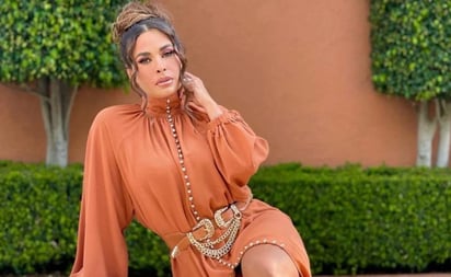 Galilea Montijo enamora en sofisticado minivestido con hombreras