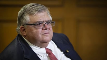 Agustín Carstens recibe premio Rey de España en economía