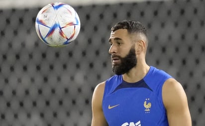 Karim Benzema abandonó el entrenamiento de Francia por lesión