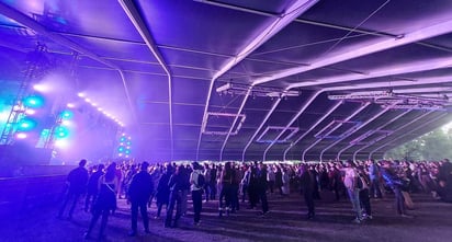 “Jump México”: Surf Mesa pone a vibrar al público del Corona Capital en su segundo día: A pesar de la amenaza de lluvia, el público ha llegado con mucho entusiasmo para vivir la experiencia