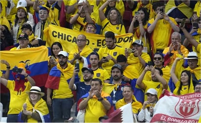 VIDEO: Aficionados ecuatorianos piden cerveza en pleno partido ante Qatar: Los fanáticos aprovecharon su estancia en las tribunas para realizar su petición