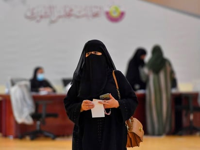 Discriminadas y sin libertad: la difícil vida de las mujeres en Qatar