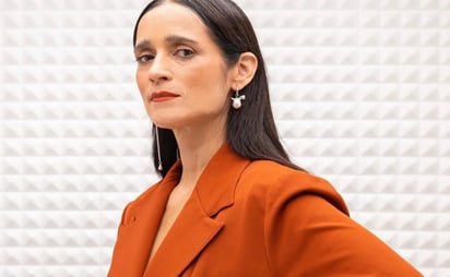 Julieta Venegas aplaude al movimiento Feminista 