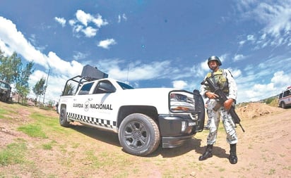 Guardia Nacional e INM rescatan a 220 migrantes en Veracruz