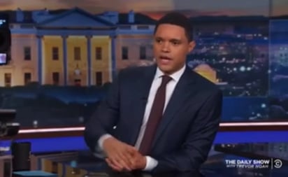 Presentador de EU desata polémica por preferir ver el Mundial en español: 'los americanos son muy aburridos': El presentador de origen sudafricano Trevor Noah del programa The Daily Show aseguró que sus comentaristas favoritos son los lat