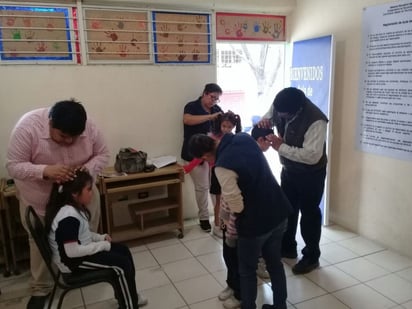 SSa al pendiente por casos de pediculosis en una escuela