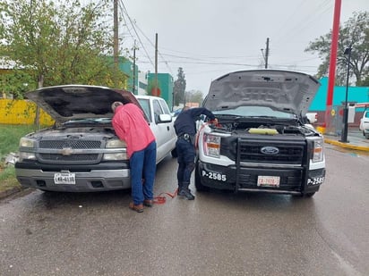 Policía Municipal brinda apoyo a la ciudadanía