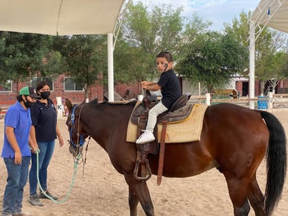 Asociación Cabalgando por una sonrisa será beneficiada con el redondeo 