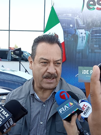 Buscan piso parejo para taxistas