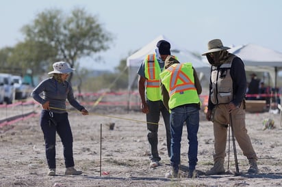 CRIH recupero 82 cuerpos al concluir segunda semana de exhumación masiva en Monclova