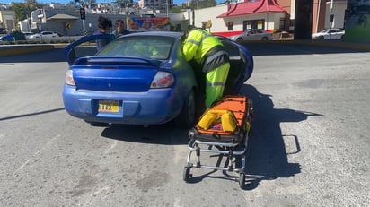 Menor resulta lesionado en choque de vehículos