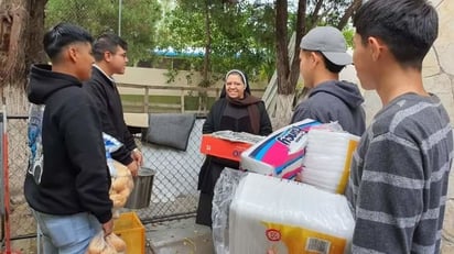 Alumnos del Politécnico realizan labor social en Piedras Negras